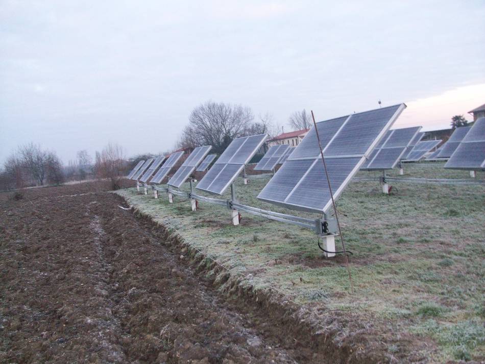 Sistema ad inseguimento biassiale controllo tramite plc Siemens con calcolo della posizione solare e algoritmo di inseguimento con feedback della posizione